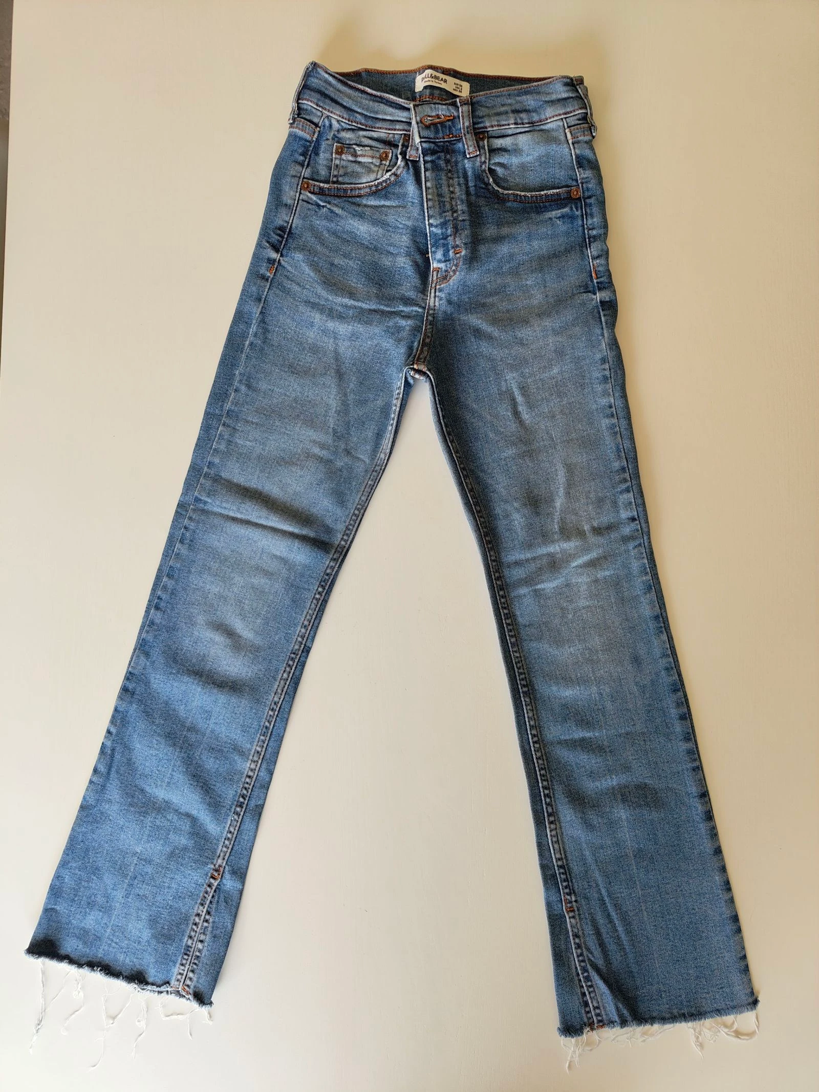 Calças ganga boca de sino Pull & Bear